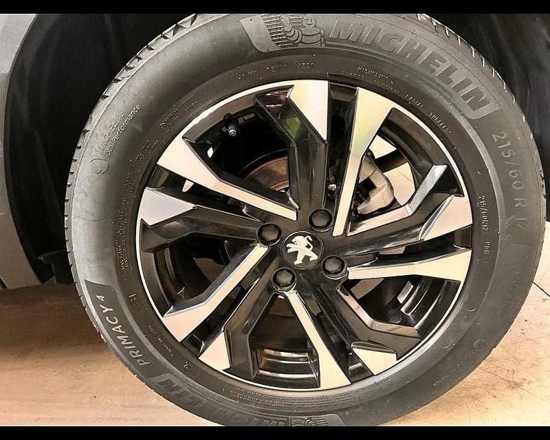 Usata Peugeot 2008 Allure 131 CV (96 kW) 2021 Grigio SUV