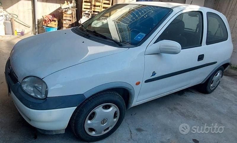 Occasion Opel Corsa 60 ch (44 kW) 1998 Blanc Citadine