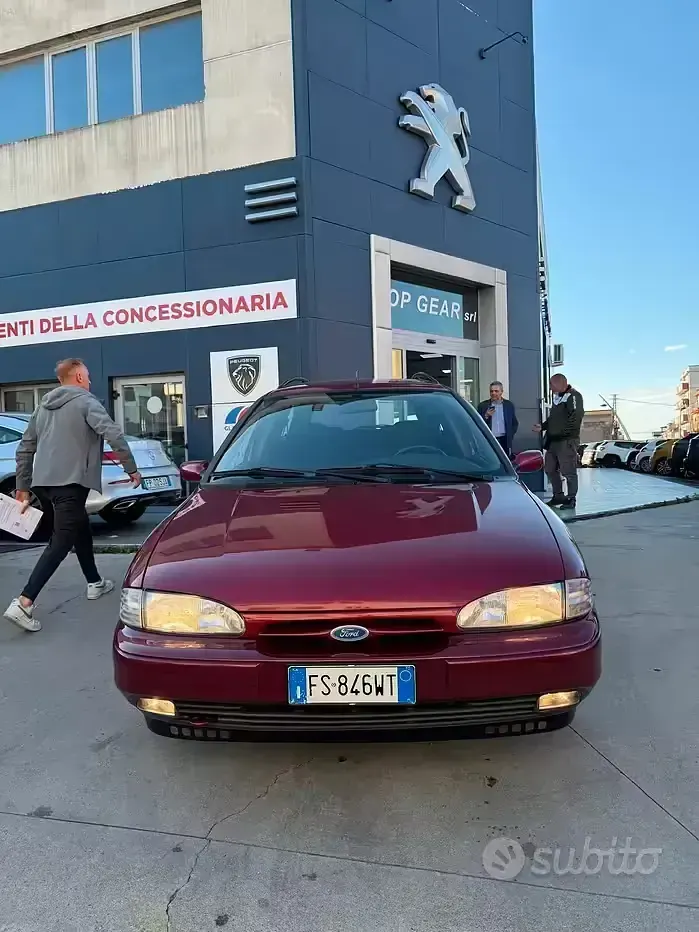 Usata Ford Mondeo 132 CV (97 kW) 1996 Viola Station wagon