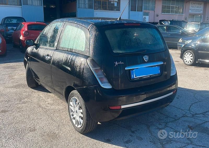Usata Lancia Ypsilon 78 CV (57 kW) 2009 Nero Utilitaria