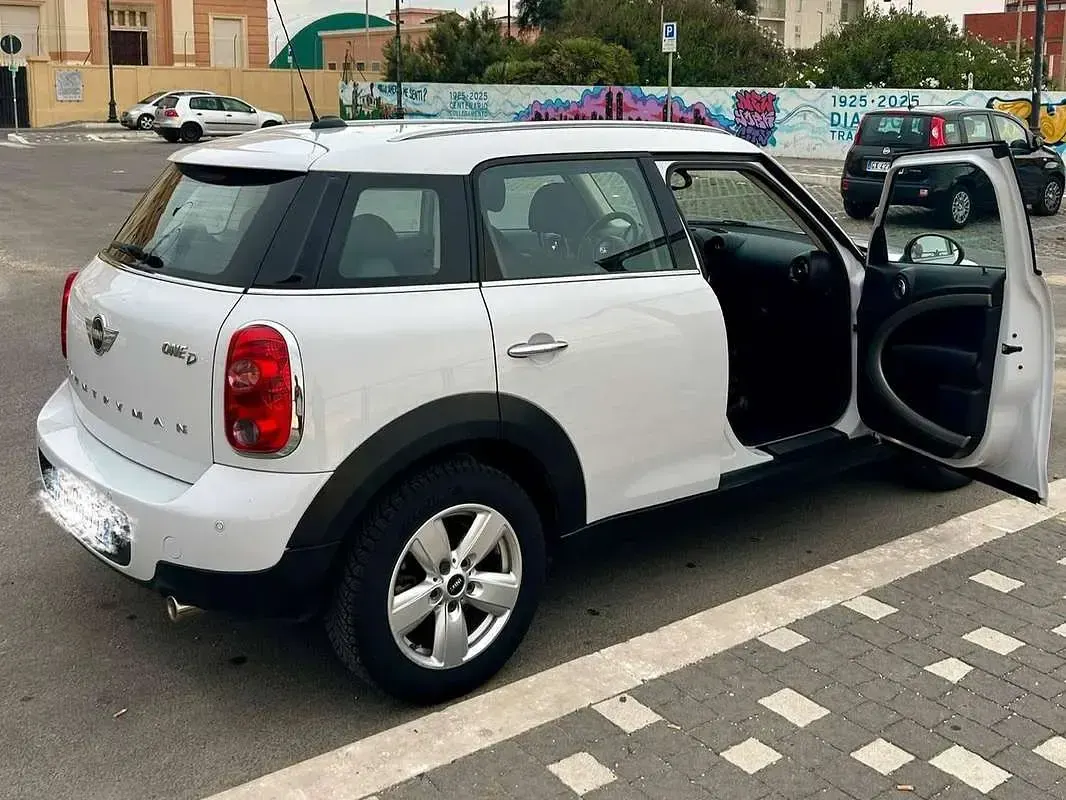 Usata Mini One D Countryman 90 CV (66 kW) 2015 Bianco SUV