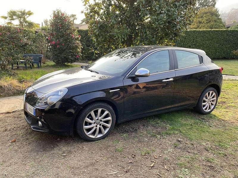Usata Alfa Romeo Giulietta Progression 120 CV (88 kW) 2016 Utilitaria
