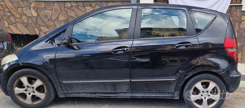 Usata Mercedes A180 109 CV (80 kW) 2007 Monovolume