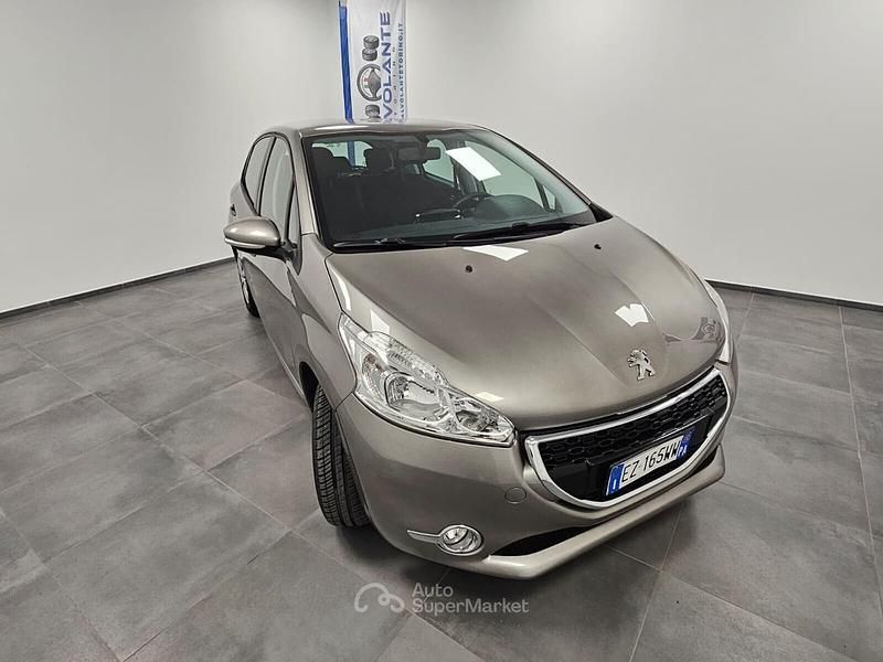 Usata Peugeot 208 Active 82 CV (60 kW) 2015 Grigio Utilitaria