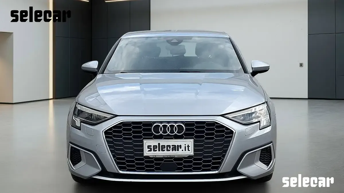 Usata Audi A3 Advanced 116 CV (85 kW) 2023 6y grigio daytona perla Berlina