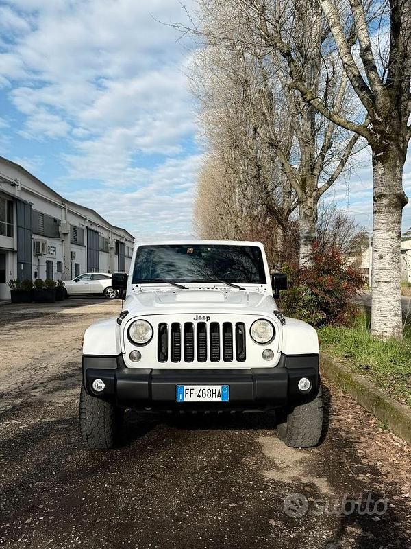 Usata Jeep Wrangler Unlimited 200 CV (147 kW) 2015 Bianco SUV
