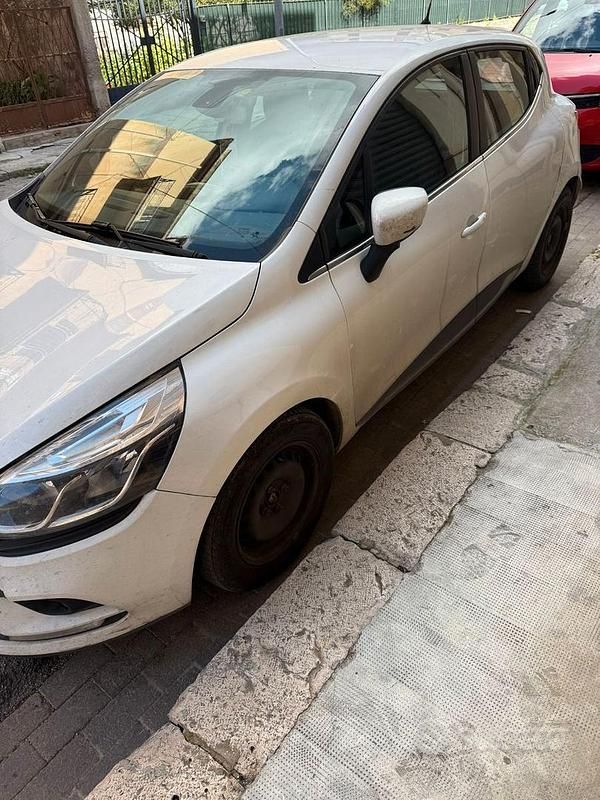 Usata Renault Clio IV 75 CV (55 kW) 2017 Berlina