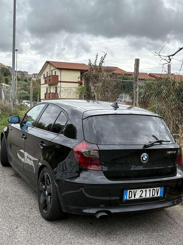 Usata BMW 120 177 CV (130 kW) 2009 Utilitaria