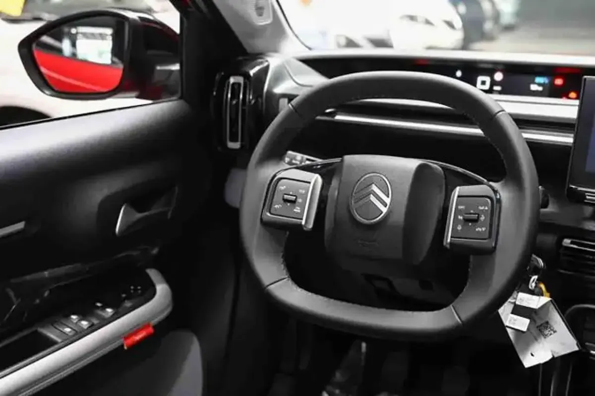 Nuova Citroën C3 100 CV (73 kW) 2026 Rosso SUV