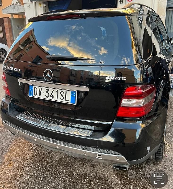 Usata Mercedes ML320 2009 Nero SUV