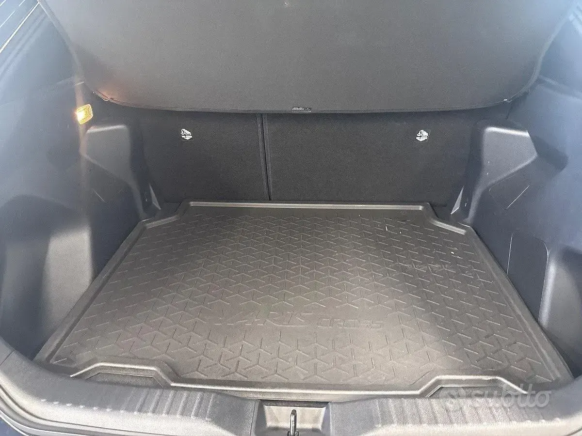 Usata Toyota Yaris Cross Trend 116 CV (85 kW) 2023 Nero SUV