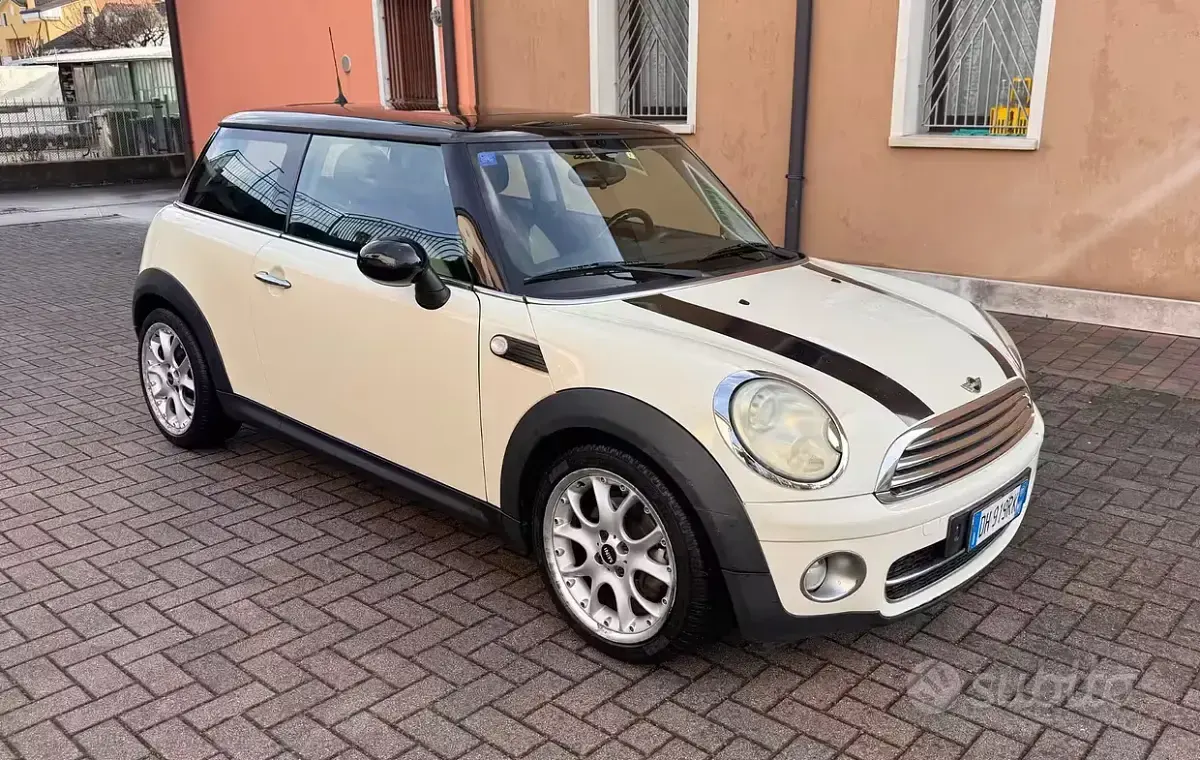 Usata Mini Cooper D 109 CV (80 kW) 2007 Utilitaria