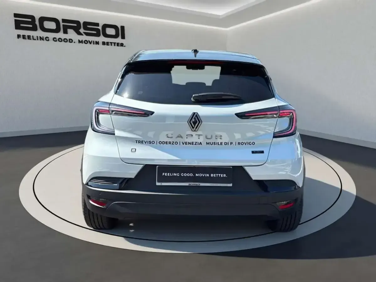 Usata Renault Captur Techno 160 CV (117 kW) 2025 Bestyle montecarlo (bianco na SUV