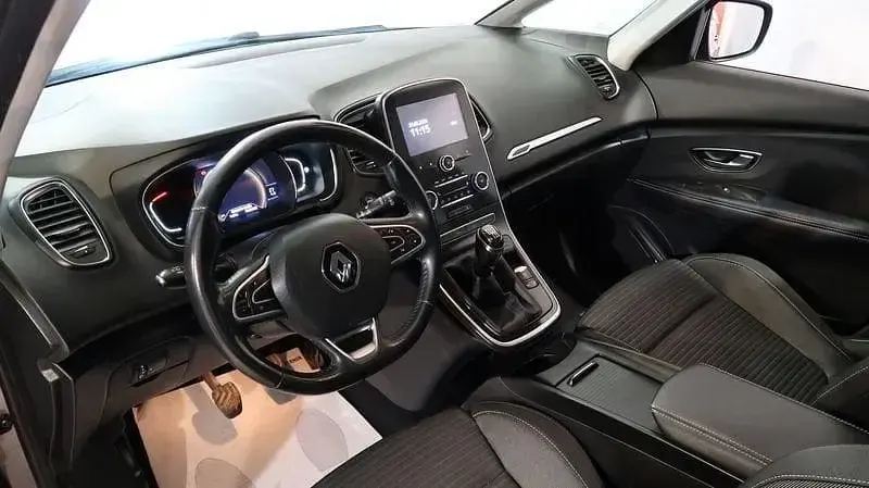 Usata Renault Scénic 120 CV (88 kW) 2019 Grigio Monovolume