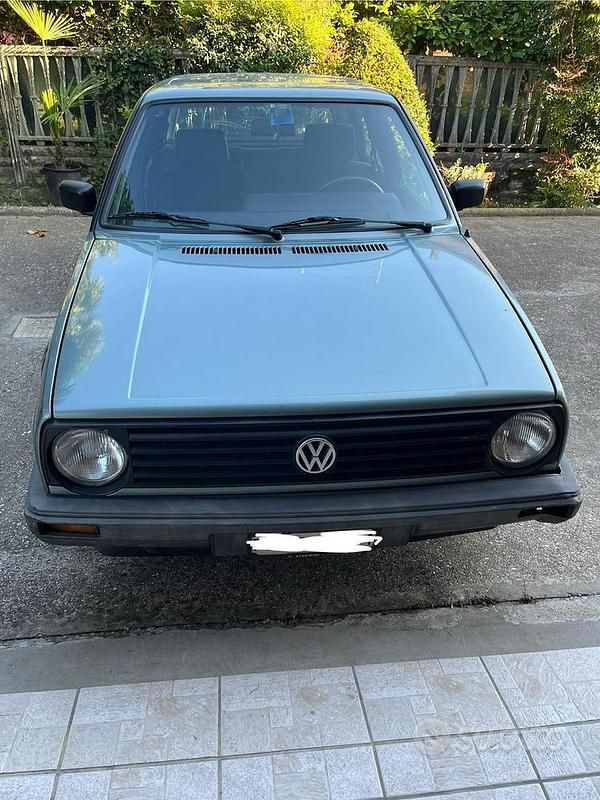Usata VW Golf II Match 73 CV (53 kW) 1988 Verde Utilitaria