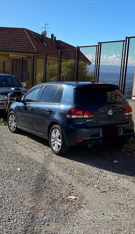 Usata VW Golf VI 2010 Blu Utilitaria