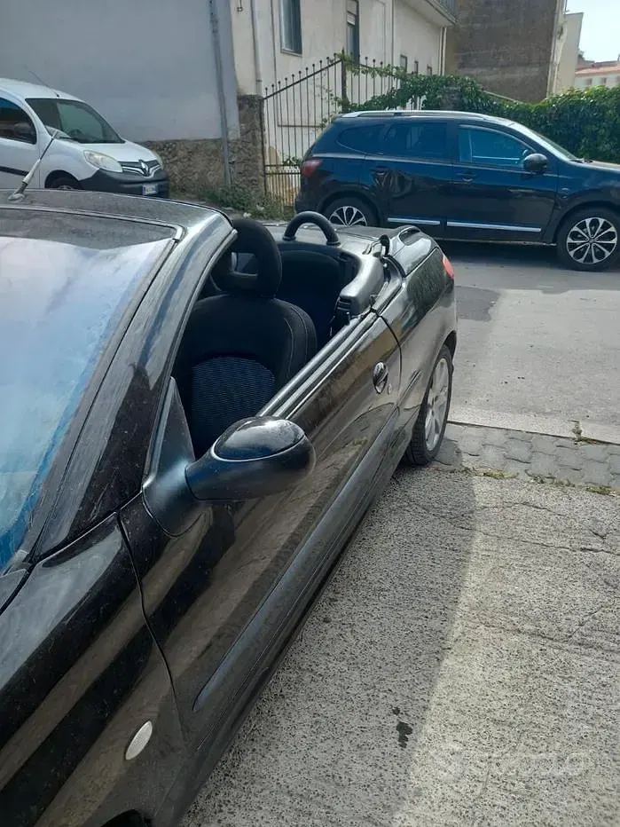 Usata Peugeot 206 CC 109 CV (80 kW) 2002 Cabrio