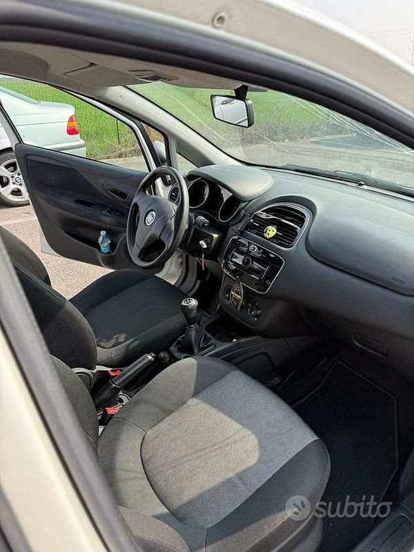 Usata Fiat Grande Punto Street 2014 Bianco Utilitaria