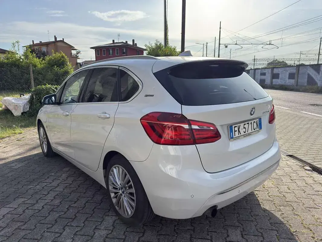 Gebraucht BMW 225 Active Tourer iPerformance 136 PS (100 kW) 2017 Van / Kleinbus