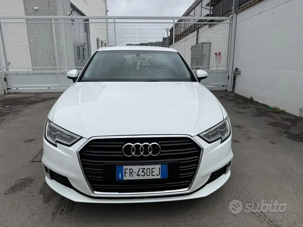 Gebraucht Audi A3 150 PS (110 kW) 2017 Weiß Limousine