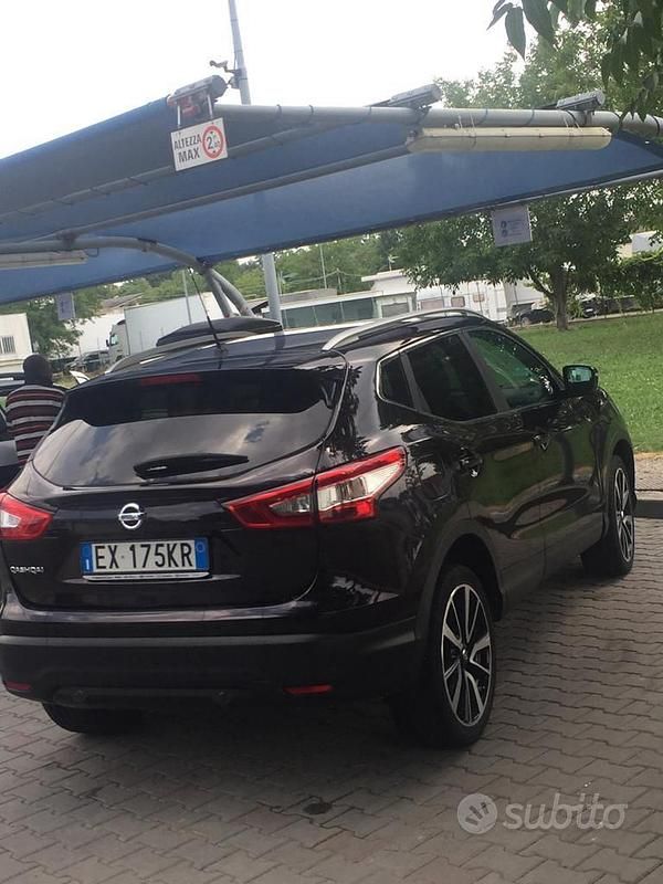 Usata Nissan Qashqai 360º 116 CV (85 kW) 2014 Marrone SUV