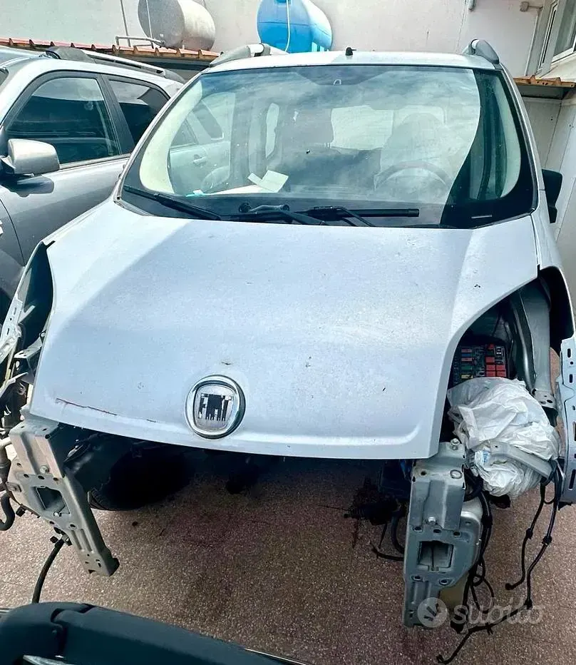 Usata Fiat Qubo Dynamic 75 CV (55 kW) 2011 Grigio Monovolume