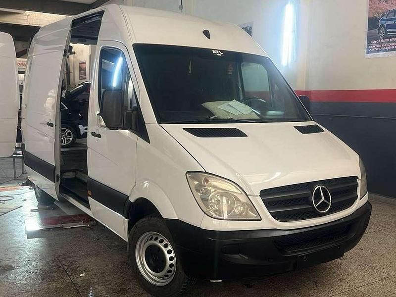 Usata Mercedes 320 118 CV (86 kW) 2009 Bianco Furgone