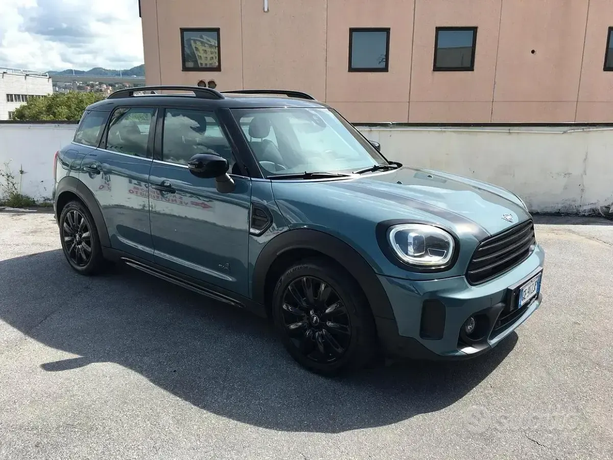 Usata Mini Cooper D Countryman Business 150 CV (110 kW) 2021 Verde SUV