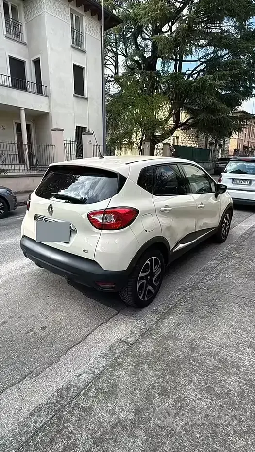 Occasion Renault Captur 90 ch (66 kW) 2016 Blanc SUV