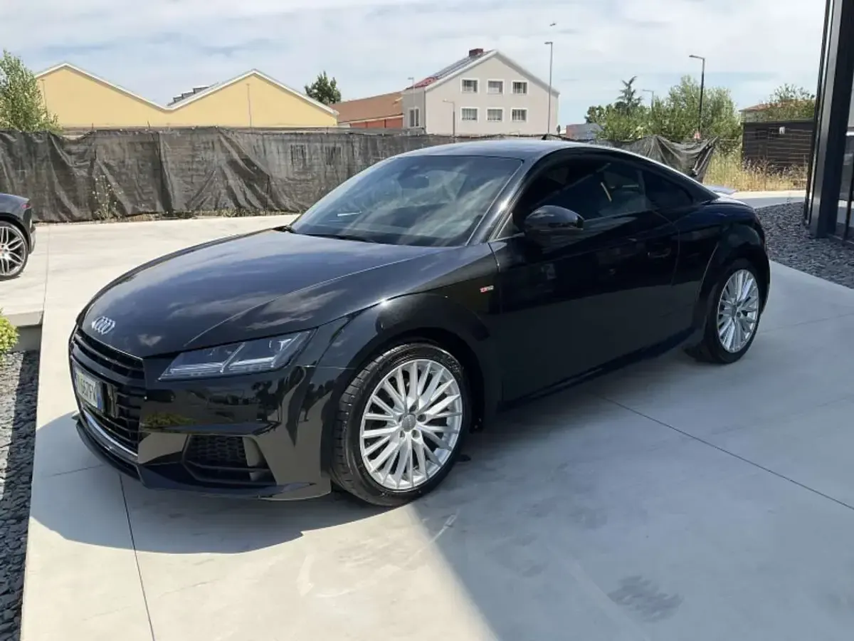 Usata Audi TT Design 230 CV (169 kW) 2018 Nero Coupé