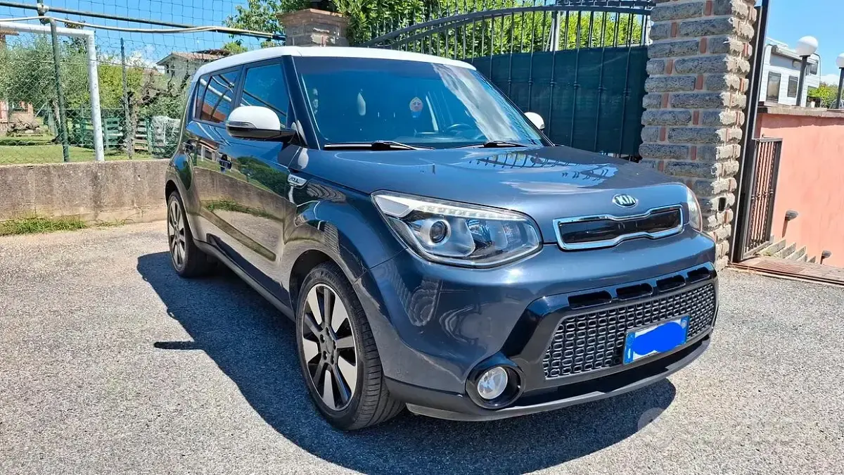 Usata Kia Soul 136 CV (100 kW) 2015 Blu SUV