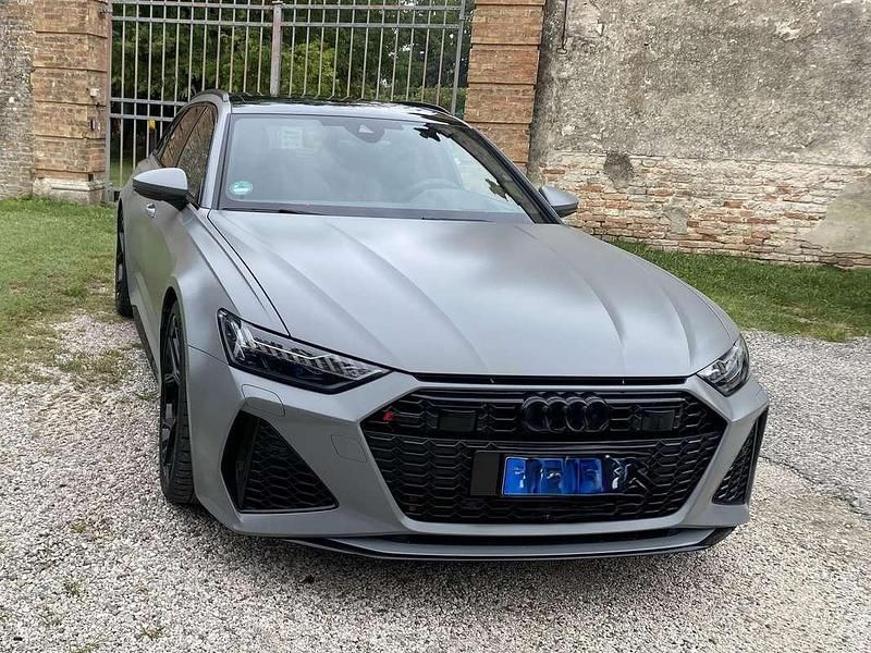 Grigio Usata 2021 Audi RS6 Exclusive Station wagon | 107.000 € (Molto cara) - Immagine 1/4
