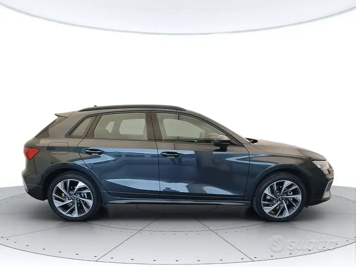 Usata Audi A3 Advanced 150 CV (110 kW) 2024 Grigio Berlina
