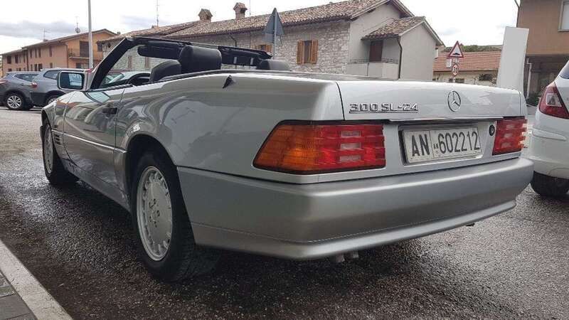 Begagnad Mercedes SL300 231 HK (169 kW) 1994 Silver Cab