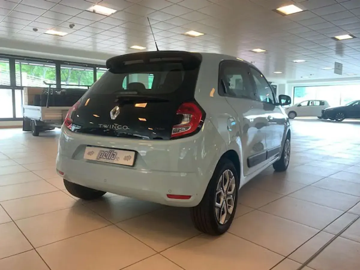 Usata Renault Twingo 60 kW (82 CV) 2022 Blu/azzurro Utilitaria