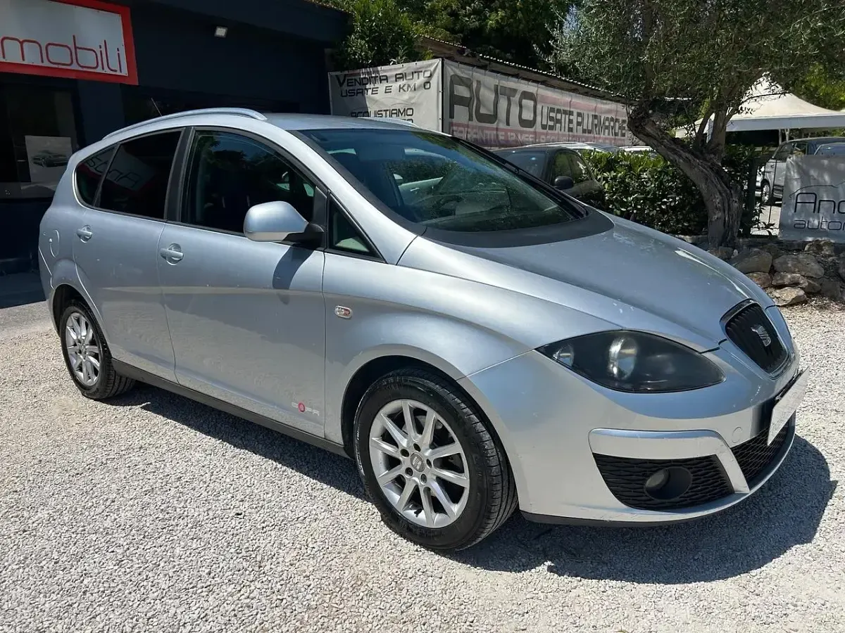 Usata Seat Altea XL Style 105 CV (77 kW) 2011 Monovolume