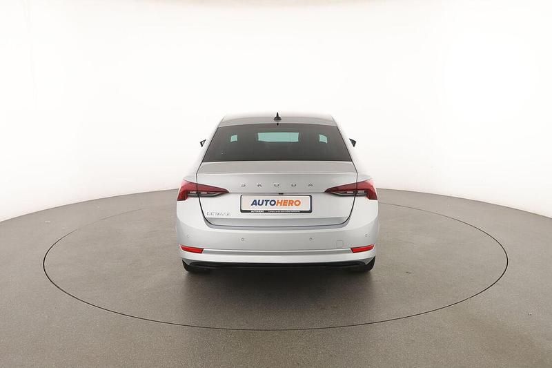 Usata Skoda Octavia Style 150 CV (110 kW) 2023 Argento