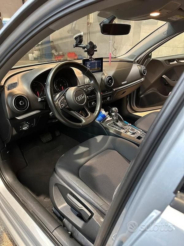 Usata Audi A3 150 CV (110 kW) 2019 Grigio Berlina