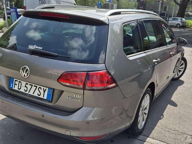 Usata VW Golf VII Comfortline 110 CV (80 kW) 2016 Grigio Station wagon