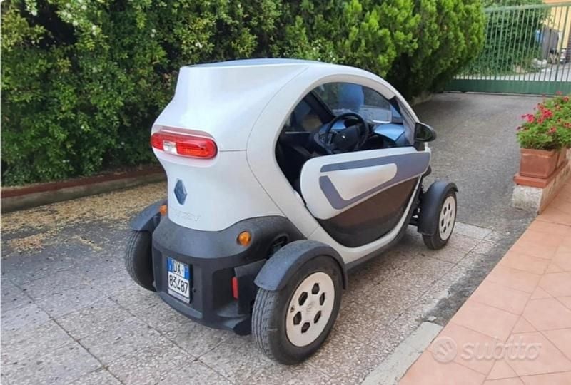 Usata Renault Twizy 12 kW (17 CV) 2013 Bianco Utilitaria