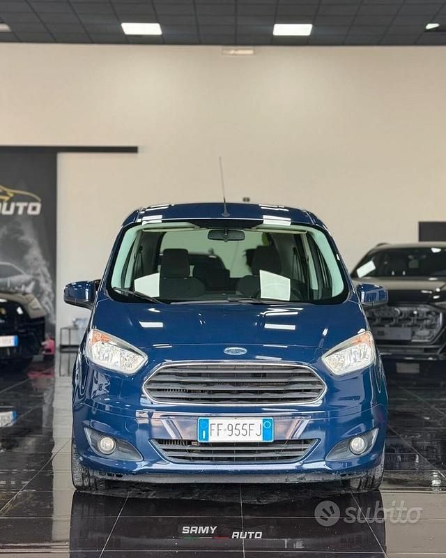 Usata Ford Tourneo Courier Titanium 100 CV (73 kW) 2016 Blu Monovolume