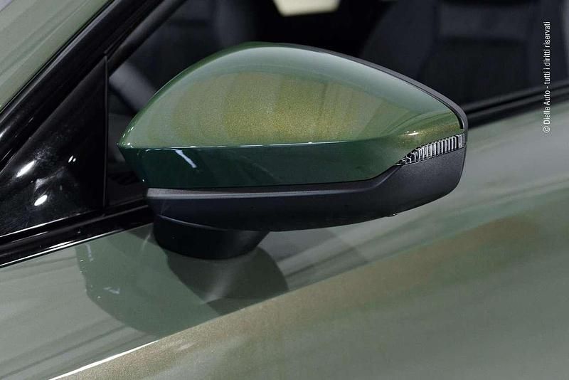 Nuova Audi A3 S-Line 150 CV (110 kW) 2025 Verde distretto metallizzato Coupé