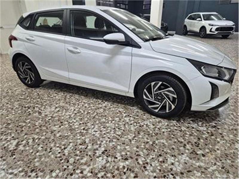 Nouvelle Hyundai i20 90 ch (66 kW) 2026 Blanc Citadine