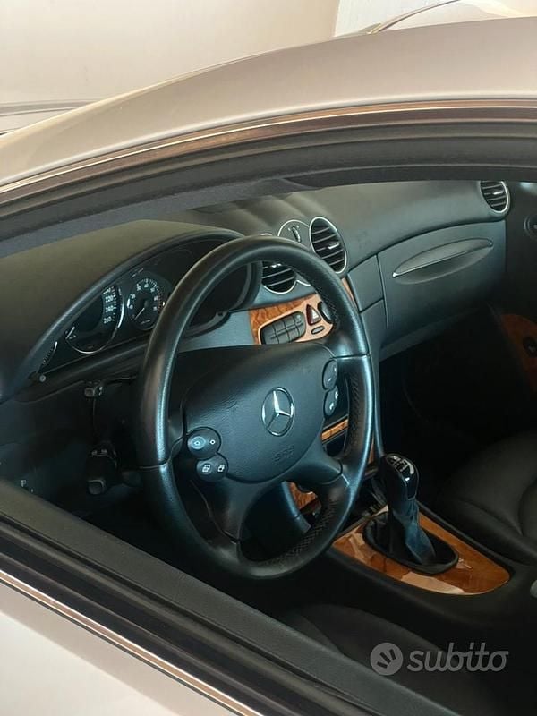 Usata Mercedes CLK240 170 CV (125 kW) 2002 Grigio Coupé