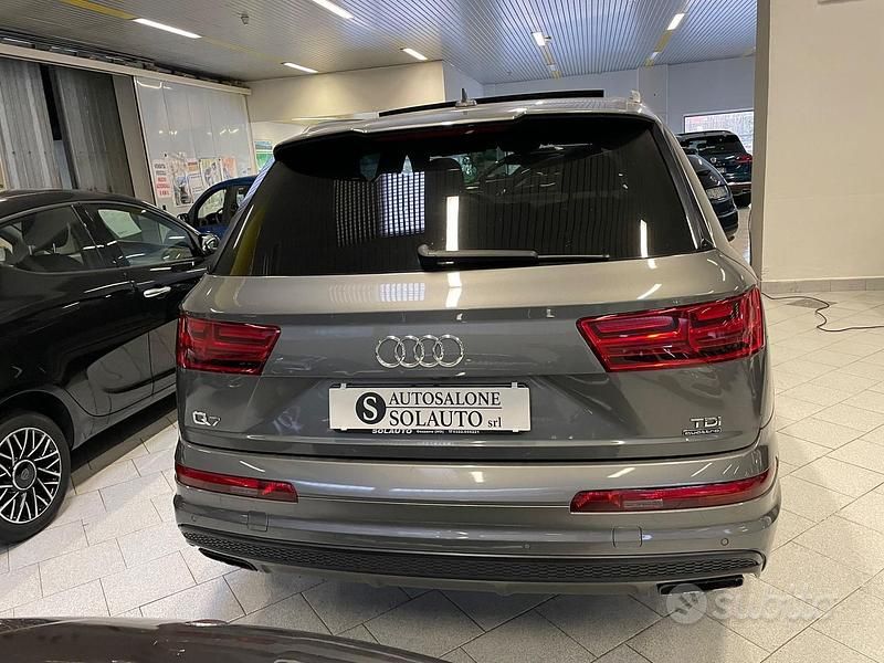Usata Audi Q7 S-Line 272 CV (200 kW) 2018 Grigio SUV