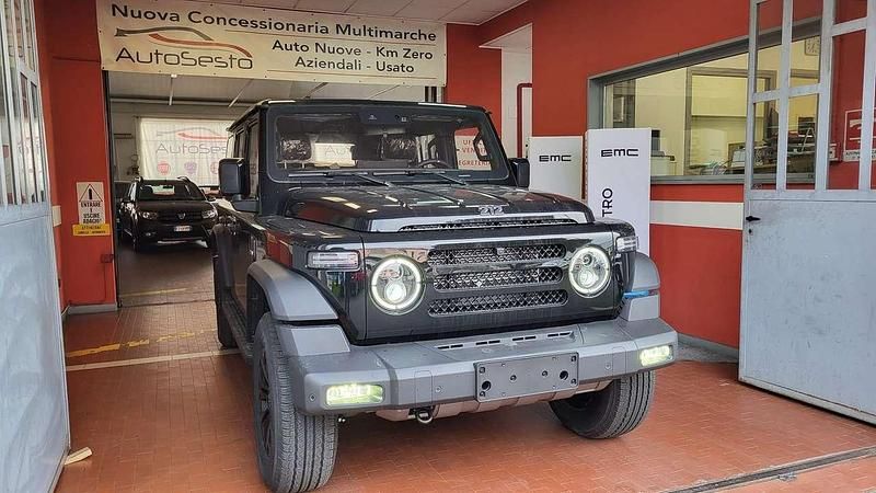 Nuova EMC 212 218 CV (160 kW) 2025 Nero SUV