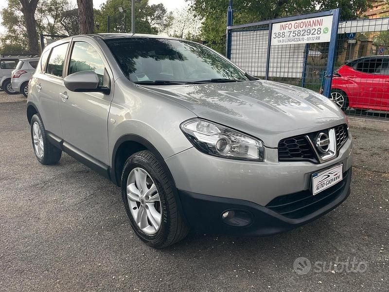 Usata Nissan Qashqai Tekna 131 CV (96 kW) 2012 Grigio SUV