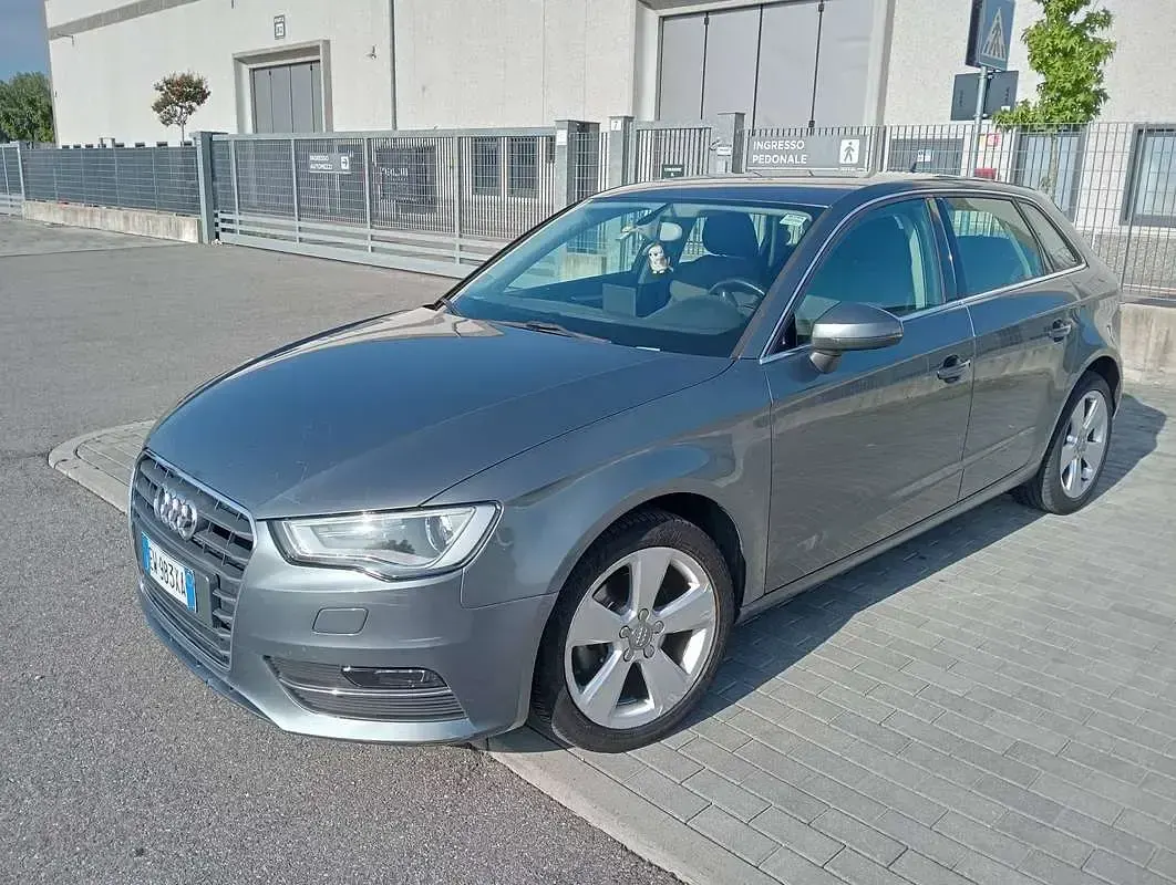 Usata Audi A3 Ambition 110 CV (80 kW) 2014 Grigio Berlina