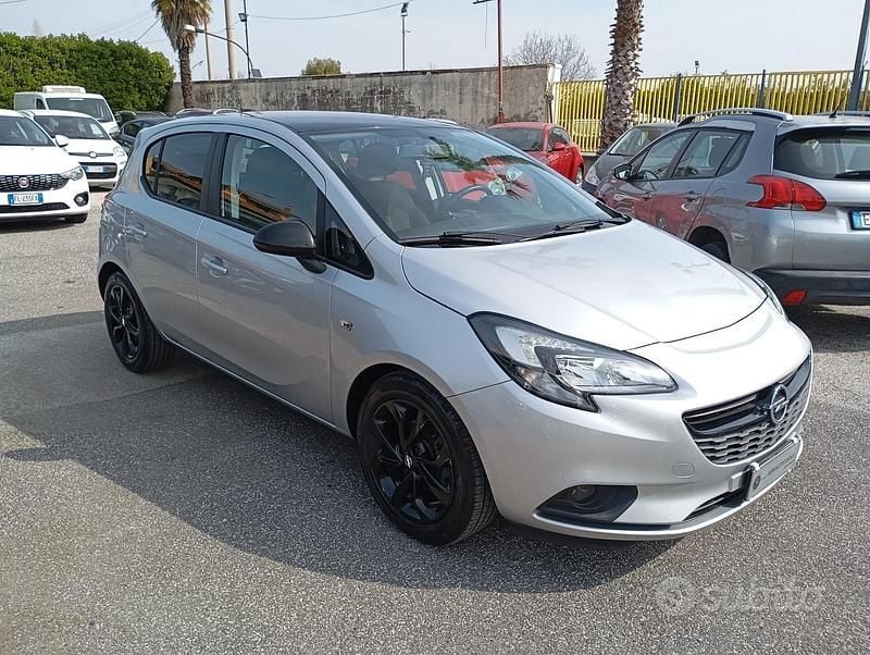 Usata Opel Corsa Edition 90 CV (66 kW) 2018 Grigio Utilitaria