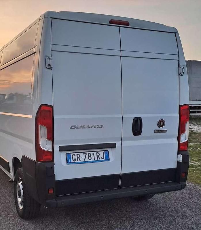 Usata Fiat Ducato 140 CV (102 kW) 2023 Bianco Furgone
